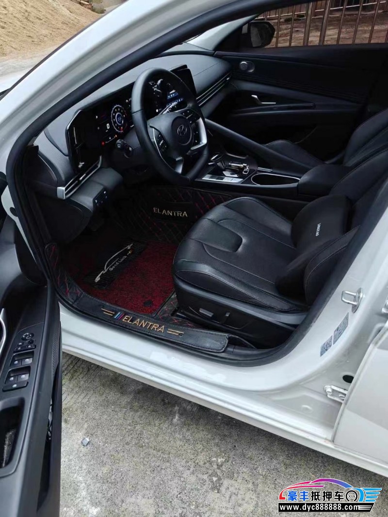 22年现代伊兰特轿车抵押车出售