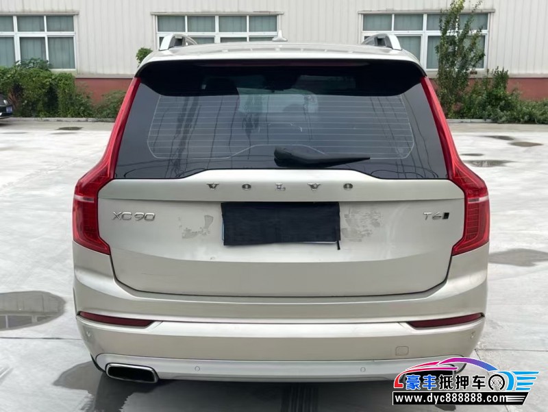 17年沃尔沃XC90轿车抵押车出售