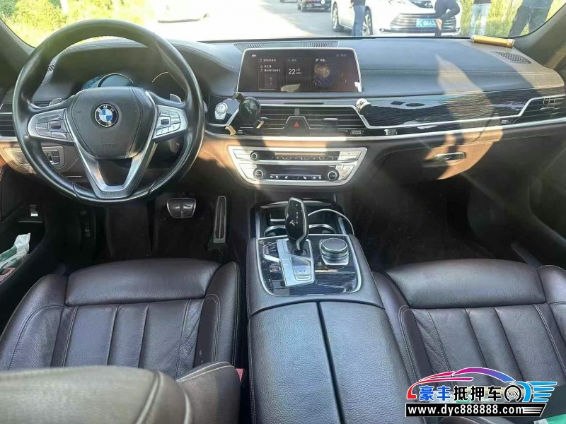 18年宝马7系轿车抵押车出售