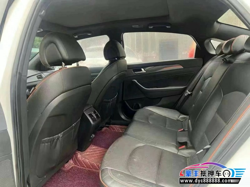 15年现代索纳塔九轿车抵押车出售