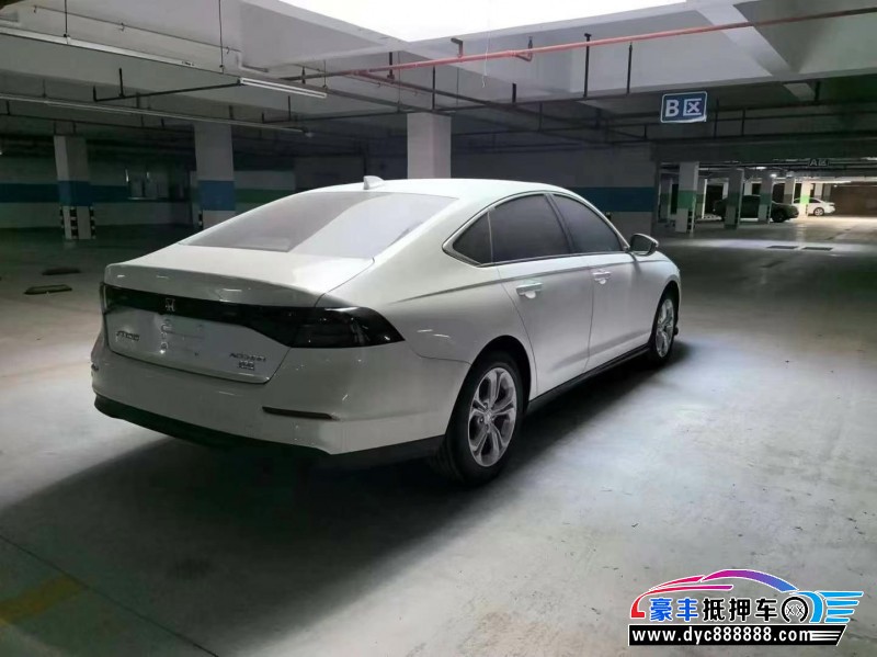 24年本田雅阁轿车抵押车出售