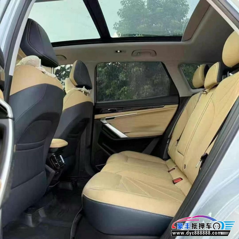 23年吉利博越轿车抵押车出售