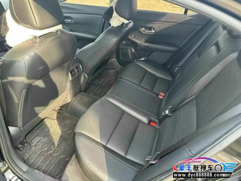 22年日产轩逸轿车抵押车出售