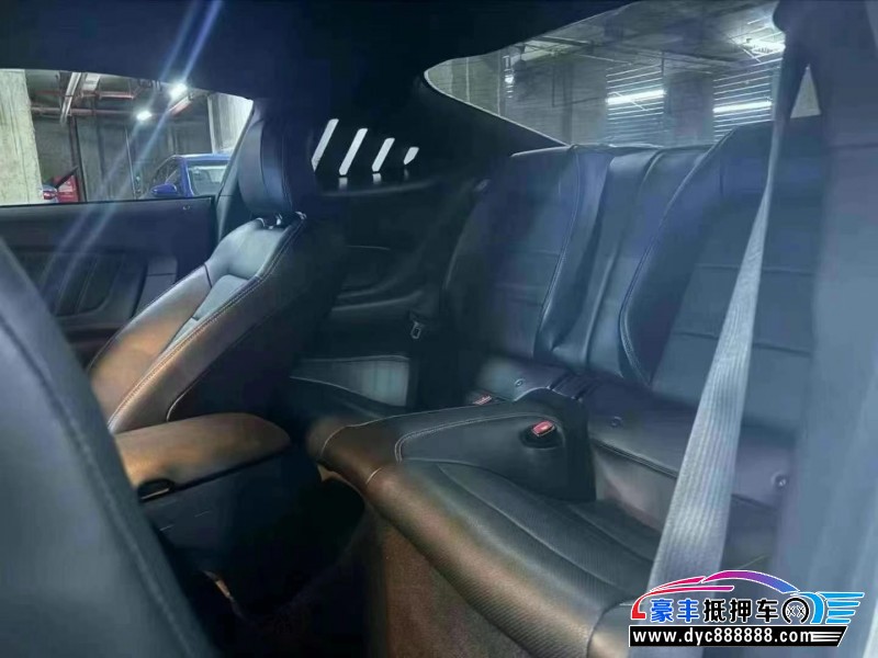 17年福特野马轿车抵押车出售