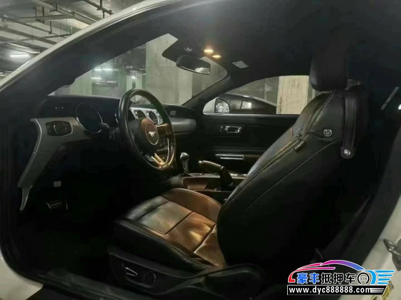 17年福特野马轿车抵押车出售