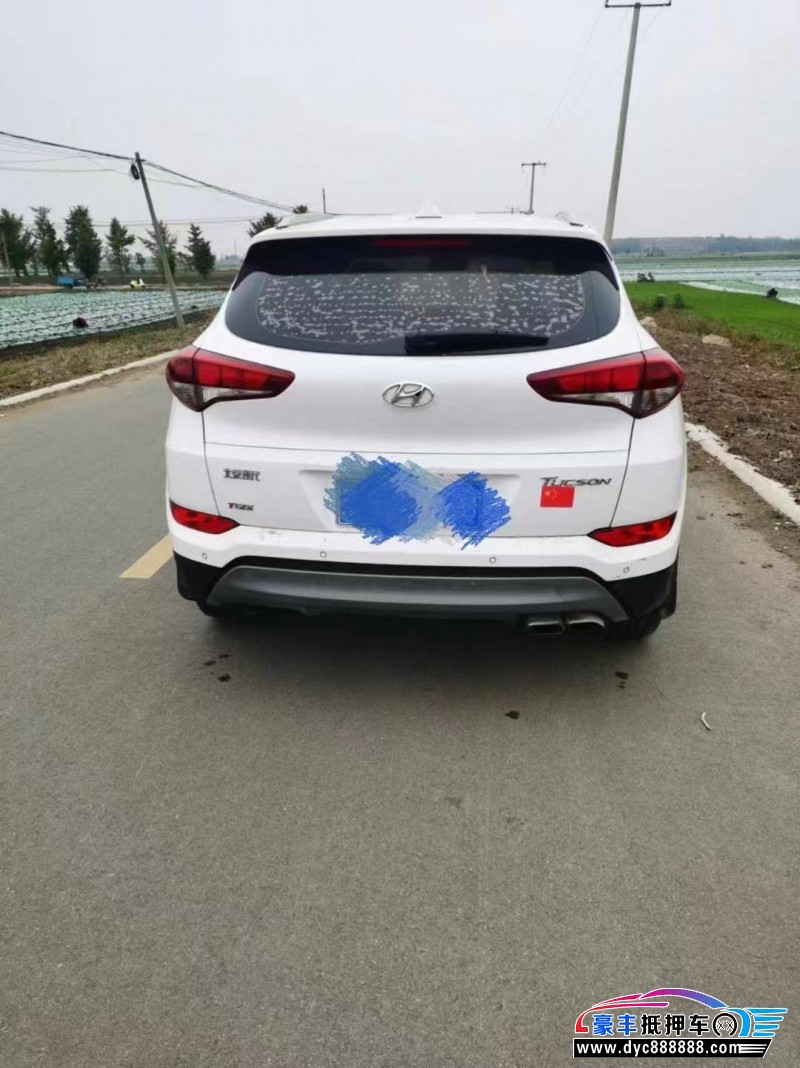 17年现代途胜轿车抵押车出售