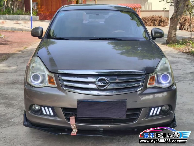 12年日产轩逸轿车抵押车出售