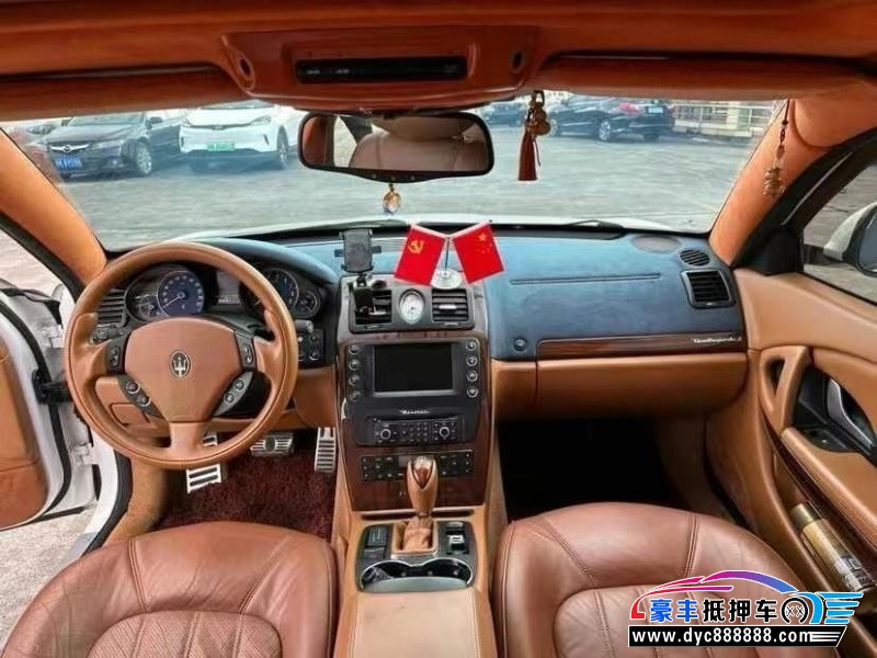 12年玛莎拉蒂总裁轿车抵押车出售