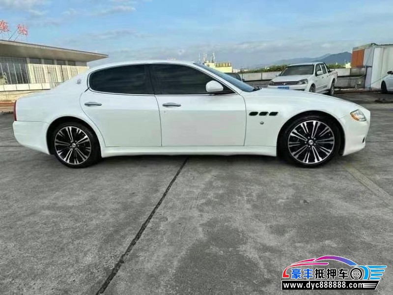 12年玛莎拉蒂总裁轿车抵押车出售