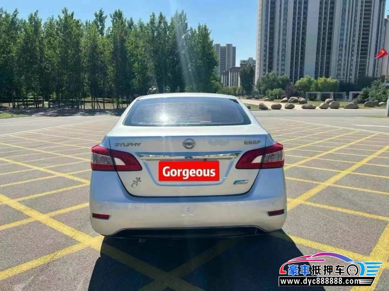 14年日产轩逸轿车抵押车出售