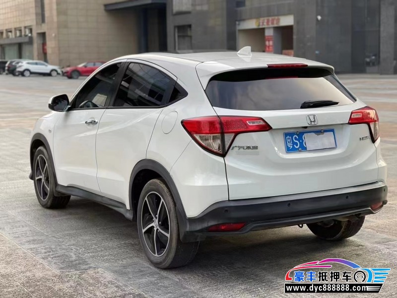 21年本田缤智轿车抵押车出售