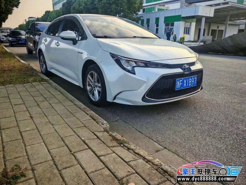 19年丰田雷凌轿车抵押车出售