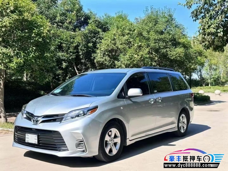 20年丰田塞纳轿车抵押车出售