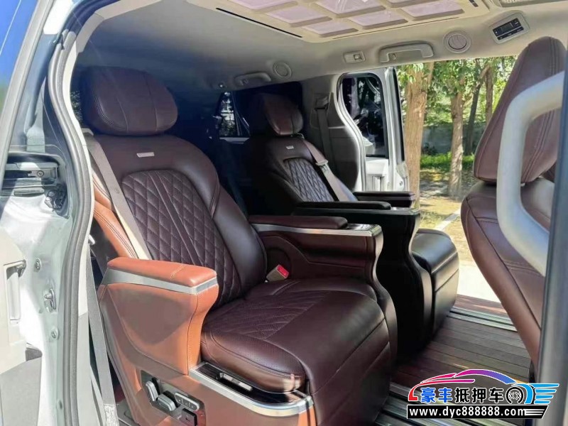 20年丰田塞纳轿车抵押车出售