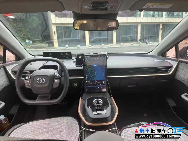 24年丰田BZ3轿车抵押车出售