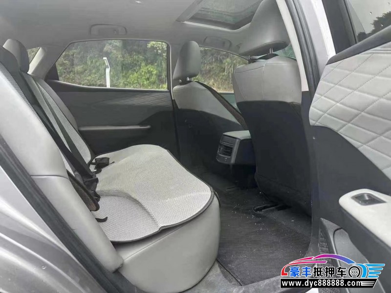 24年丰田BZ3轿车抵押车出售