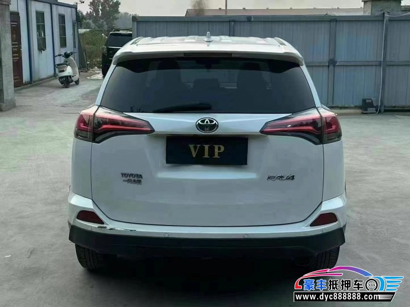 18年丰田RAV4轿车抵押车出售