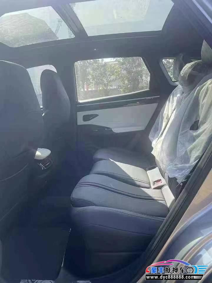 24年吉利银河L7轿车抵押车出售