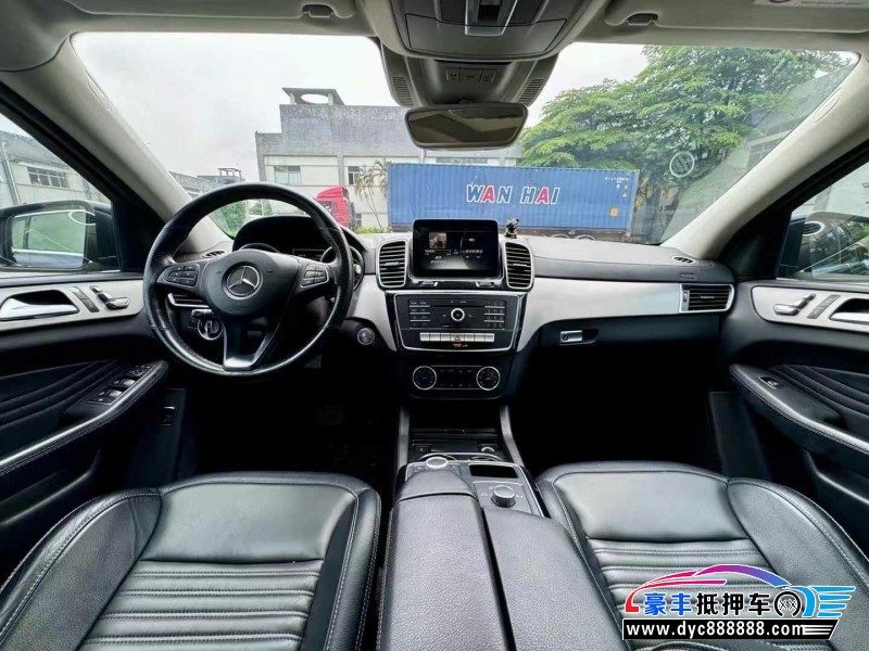 18年奔驰GLE轿车抵押车出售