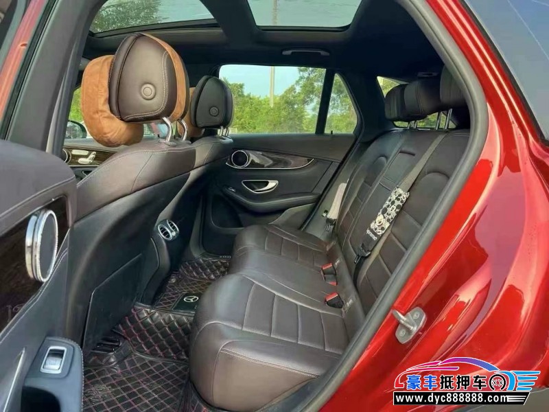 18年奔驰GLC轿车抵押车出售