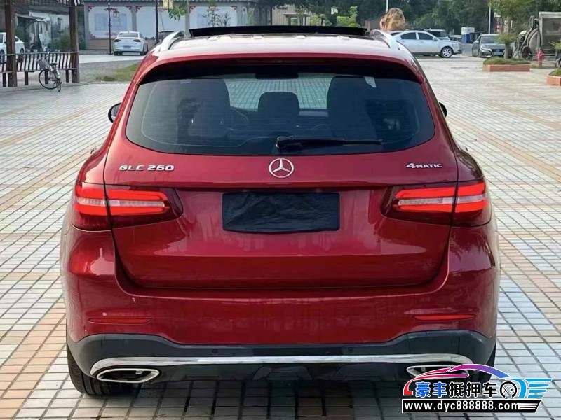 18年奔驰GLC轿车抵押车出售