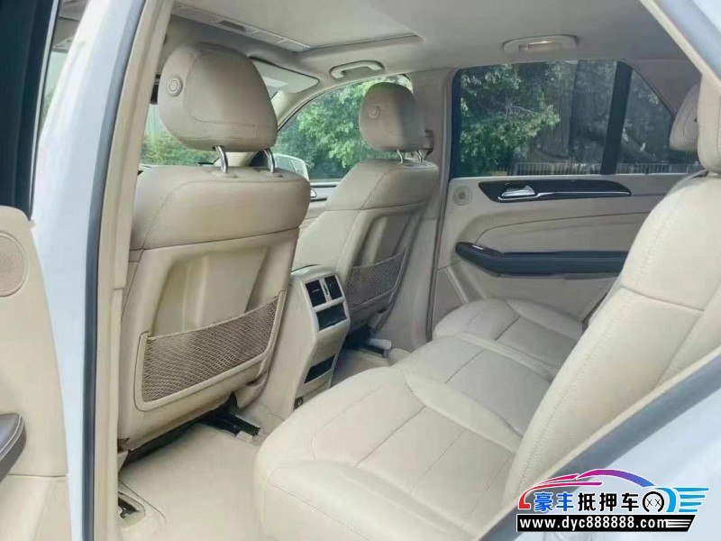 15年奔驰ML轿车抵押车出售