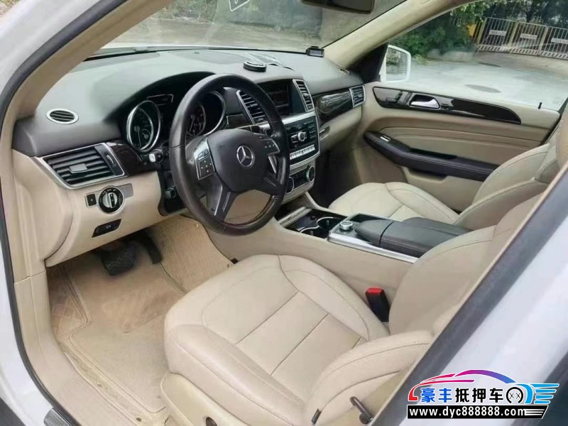 15年奔驰ML轿车抵押车出售