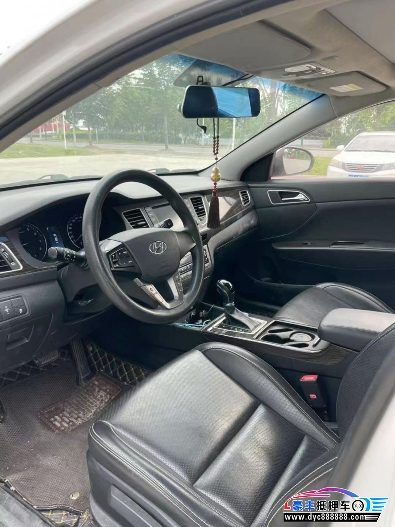 17年现代名图轿车抵押车出售