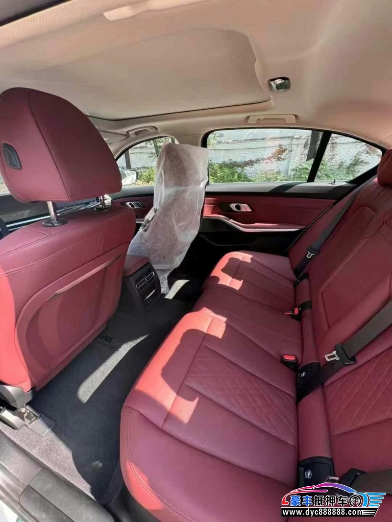 24年宝马i3轿车抵押车出售