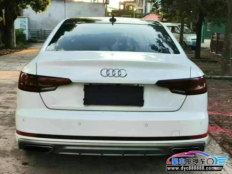 19年奥迪A4L轿车抵押车出售