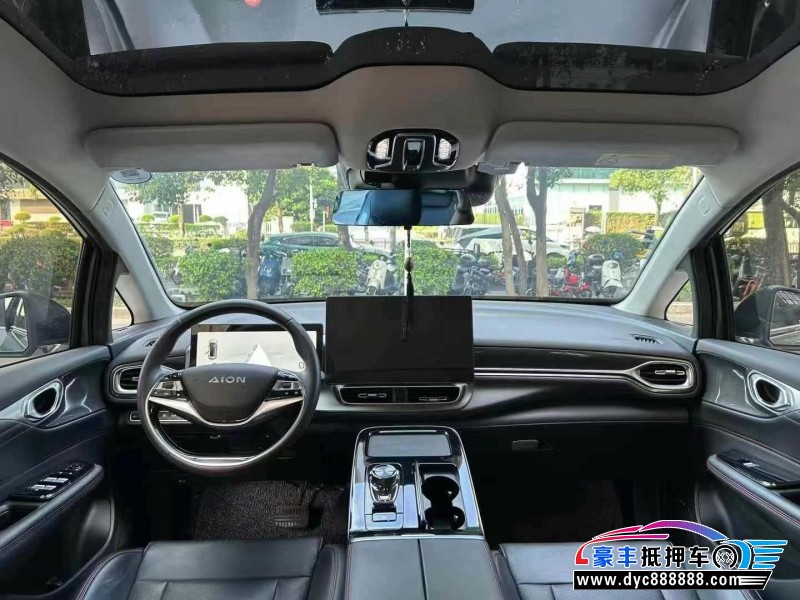 22年埃安V80轿车抵押车出售