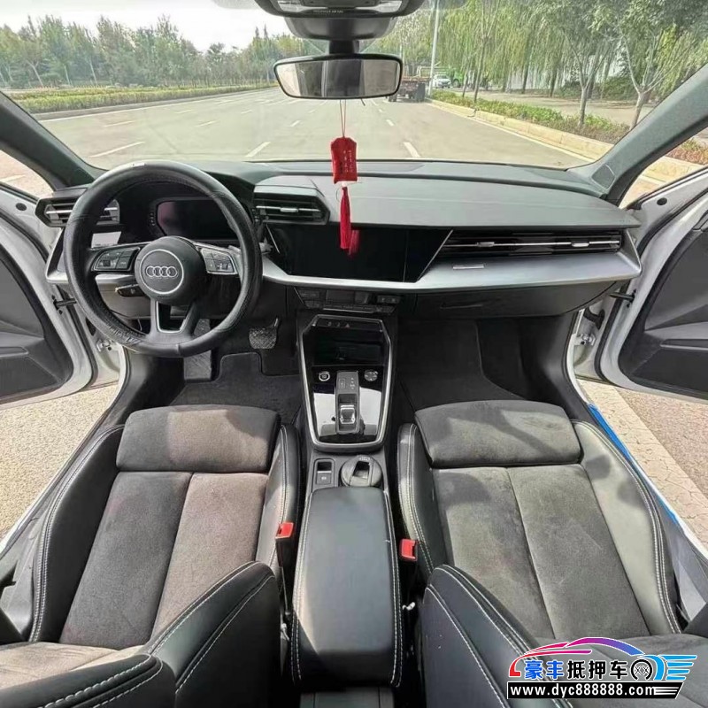 22年奥迪A3轿车抵押车出售