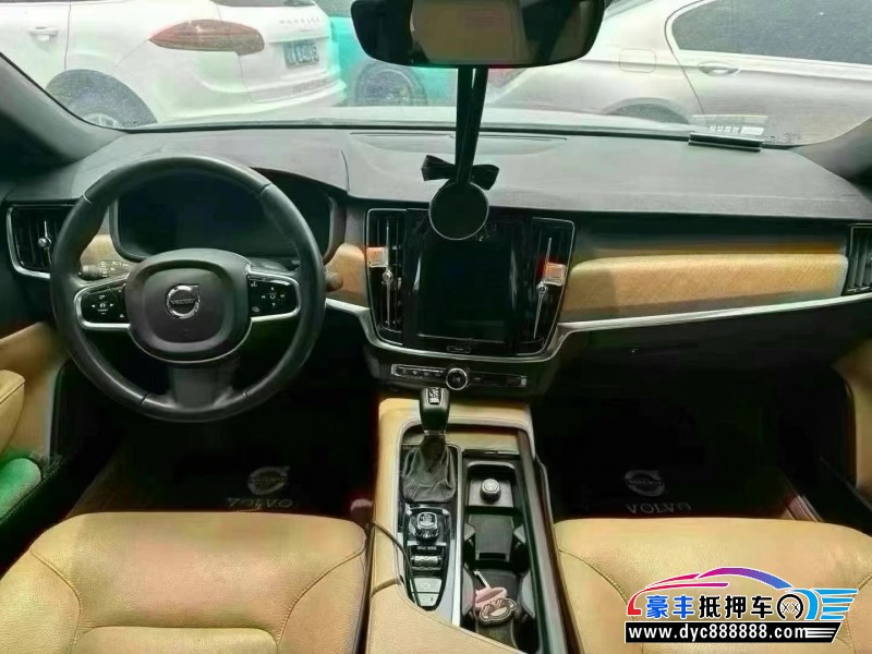 19年沃尔沃S90轿车抵押车出售