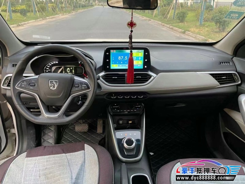 18年宝骏310轿车抵押车出售