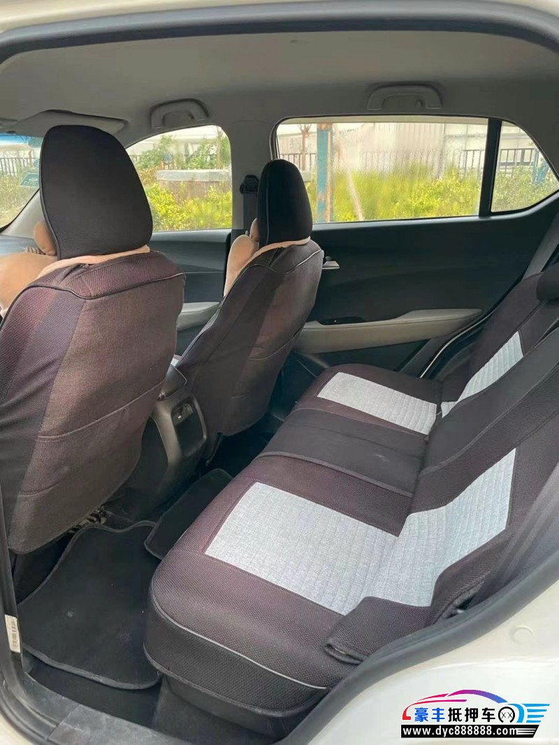 18年宝骏310轿车抵押车出售