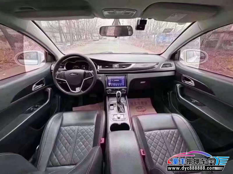 18年众泰Z560轿车抵押车出售