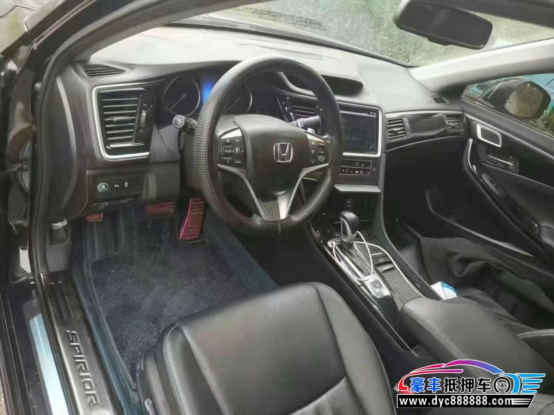 18年本田思铂睿轿车抵押车出售