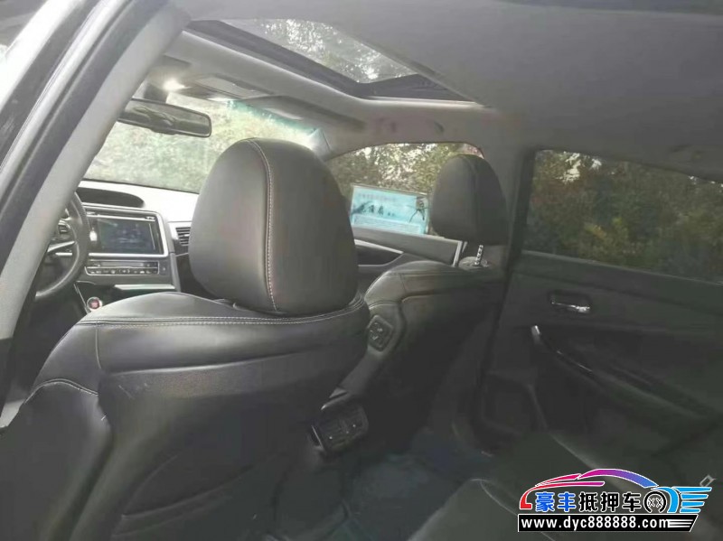 18年本田思铂睿轿车抵押车出售