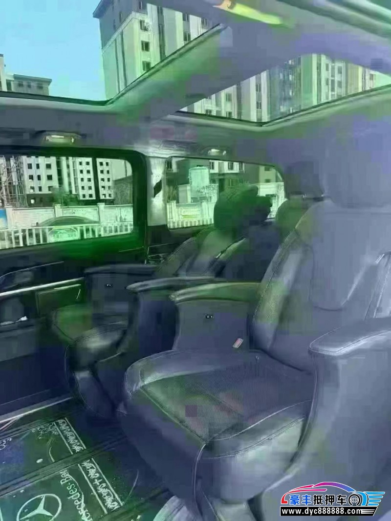 18年奔驰V轿车抵押车出售