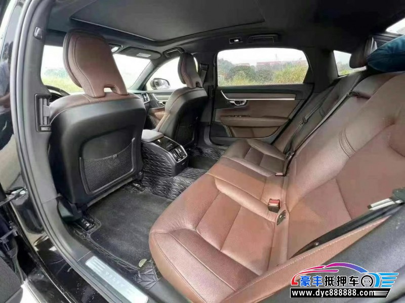 22年沃尔沃S90轿车抵押车出售