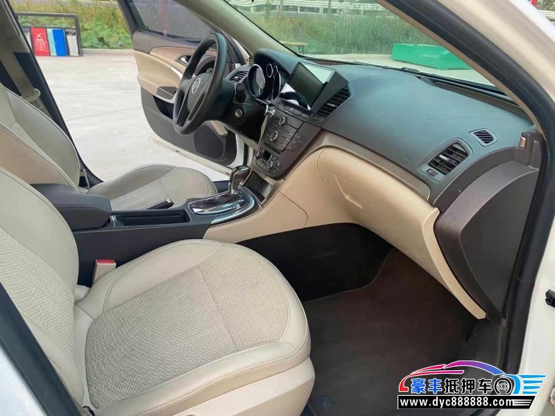 12年别克君威轿车抵押车出售