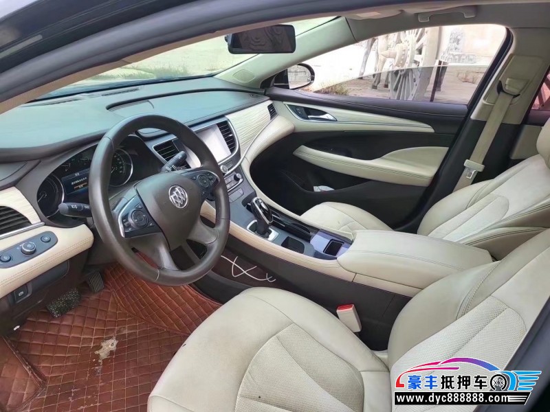 18年别克君越轿车抵押车出售