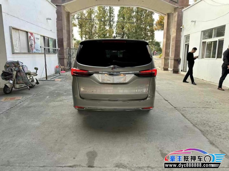 21年别克GL8轿车抵押车出售