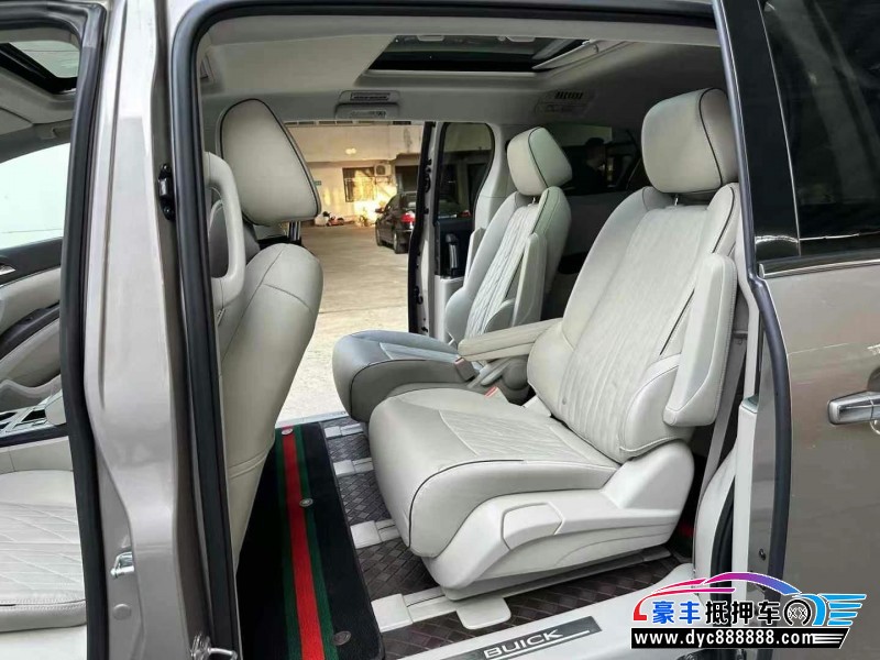 21年别克GL8轿车抵押车出售