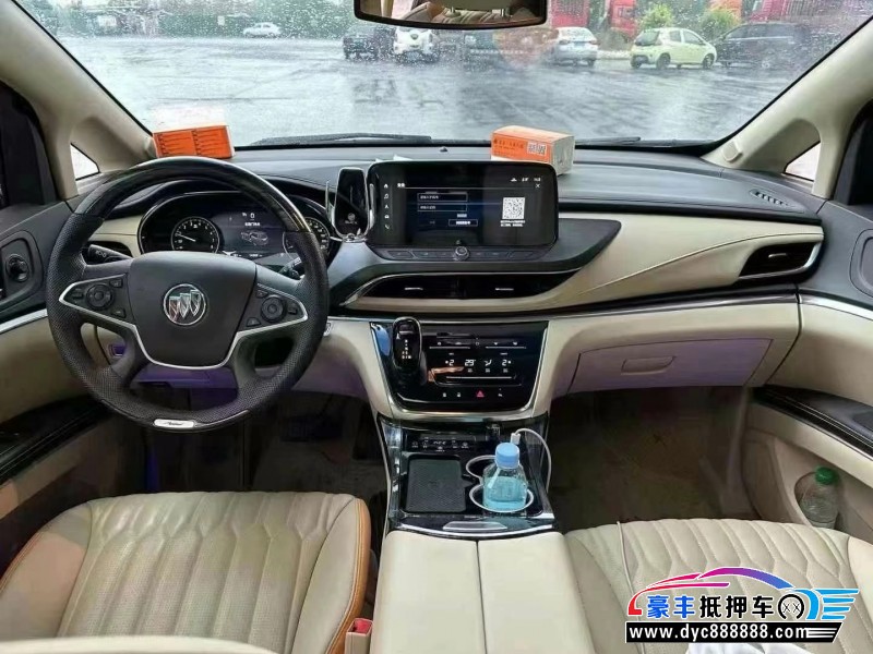 24年别克GL8轿车抵押车出售