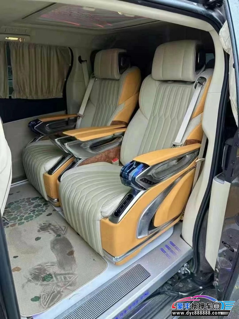 24年别克GL8轿车抵押车出售