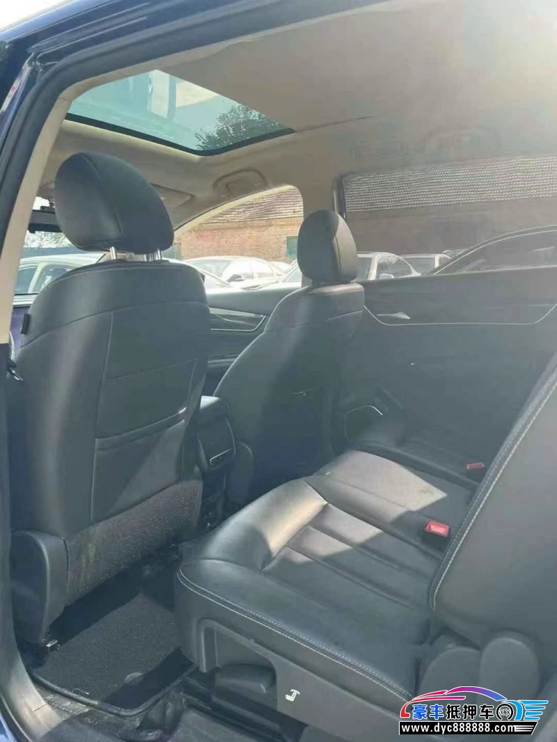 18年比亚迪宋轿车抵押车出售