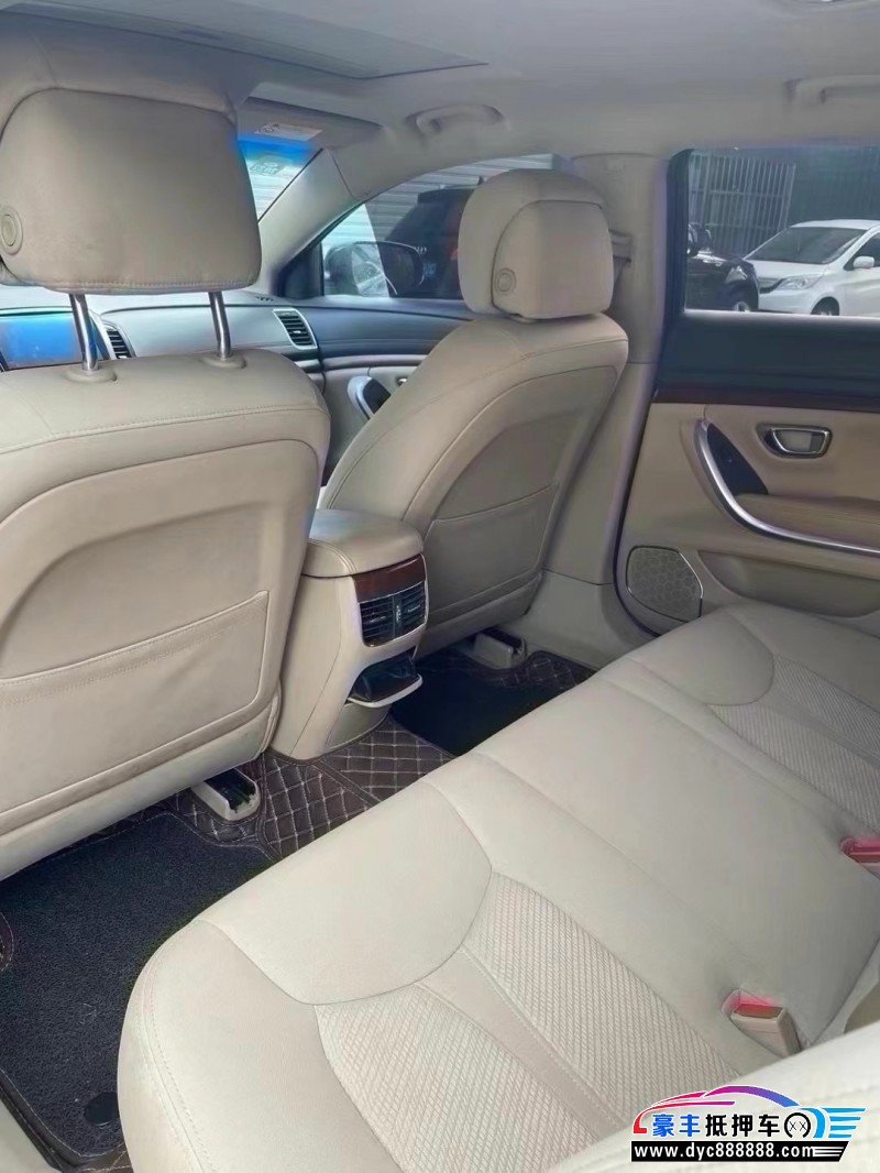 16年荣威950轿车抵押车出售