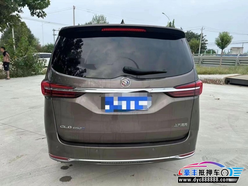 22年别克GL8轿车抵押车出售