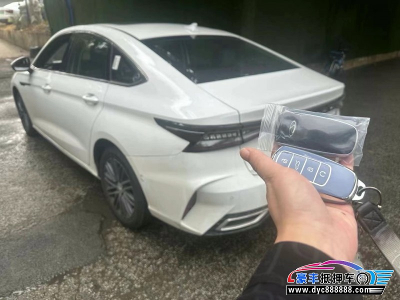 24年奇瑞艾瑞泽轿车抵押车出售